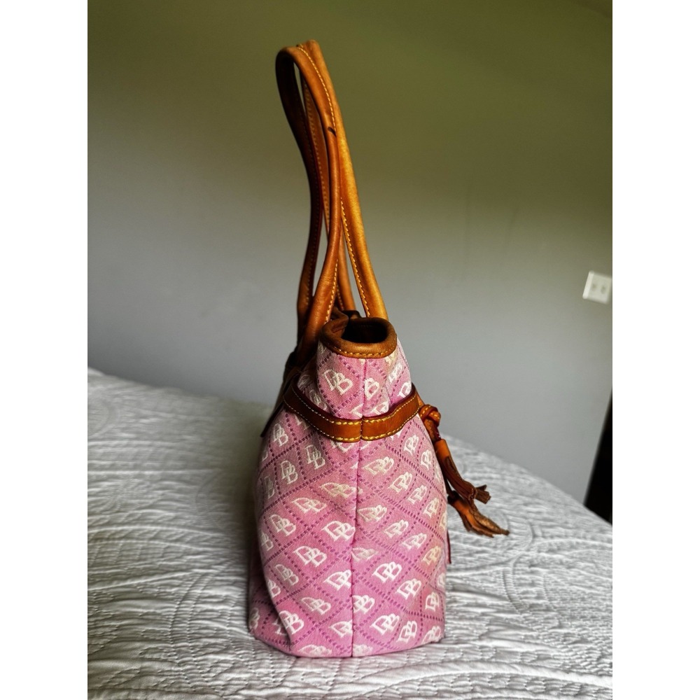 Dooney & Bourke Y2k Preppy Pink purse w/Tassel & matching wallet - Picture 13 of 16
